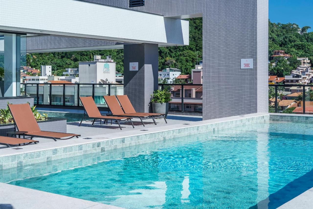 Adra 301 - Apartamento No Centro De Bombinhas - Rooftop Com Piscina E Academia - A Poucos Metros Da Praia - Екстериор снимка