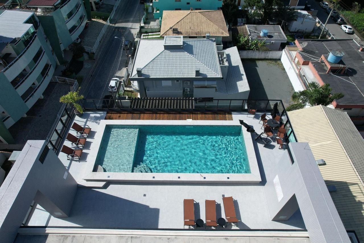Adra 301 - Apartamento No Centro De Bombinhas - Rooftop Com Piscina E Academia - A Poucos Metros Da Praia - Екстериор снимка