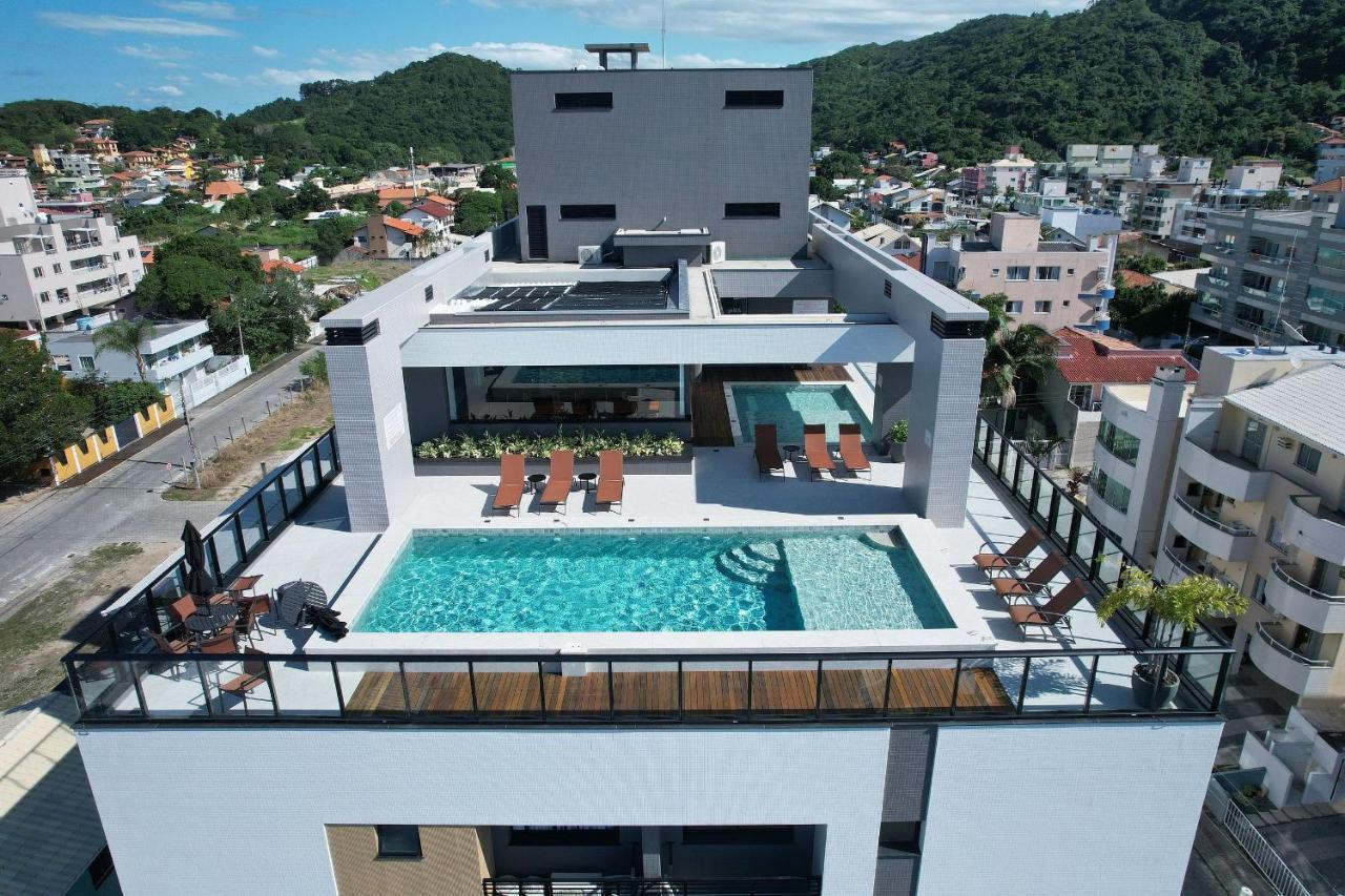 Adra 301 - Apartamento No Centro De Bombinhas - Rooftop Com Piscina E Academia - A Poucos Metros Da Praia - Екстериор снимка